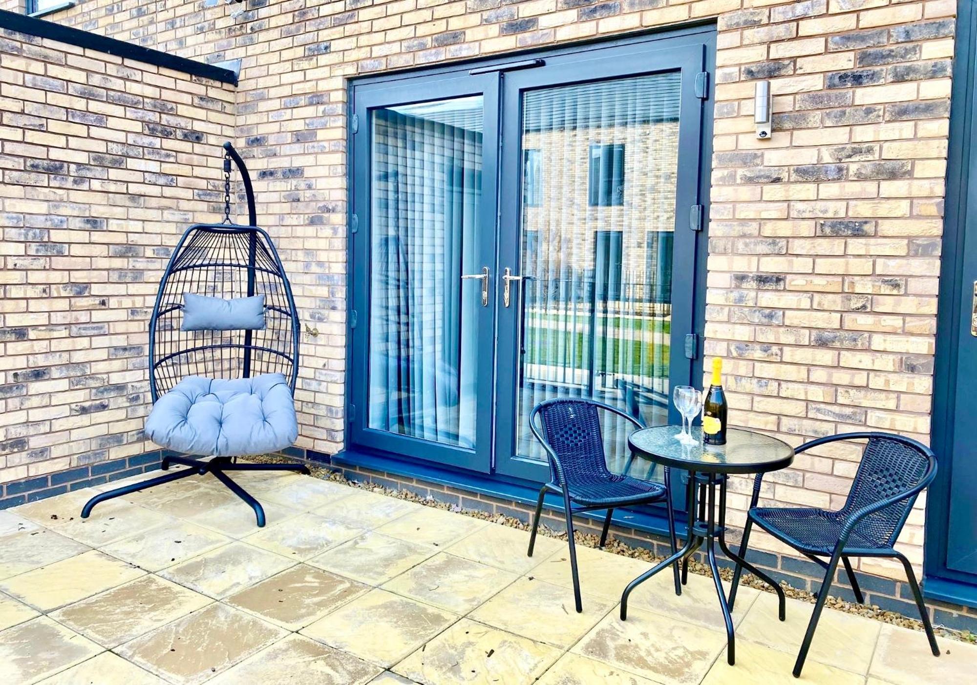 The Parkes A Stylish 3Br House, 5 Mins From Central Birmingham Close To The Edgbaston Stadium, The Hippodrome, Uob, Aston And Bcu, China Town, Kings Heath Bhx Airport And Much More Exterior photo